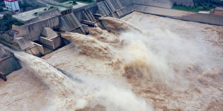 La represa en la ciudad de Luoyang