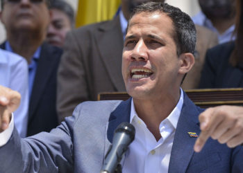 Venezuelan opposition leader and self-proclaimed acting president Juan Guaido speaks during a press conference at the Venezuelan National Assembly in Caracas on March 10, 2019. - Sunday is the third day Venezuelans remain without communications, electricity or water, in an unprecedented power outage that already left 15 patients dead and threatens with extending indefinitely, increasing distress for the severe political and economic crisis hitting the oil-rich South American nation. (Photo by Matias DELACROIX / AFP)