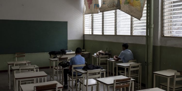 Students sitting in a classroom of Cecilio Acosta School in Los Teques, Miranda State on Friday September 27, 2019