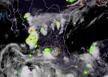 Imagen vía @SkyAlertStorm