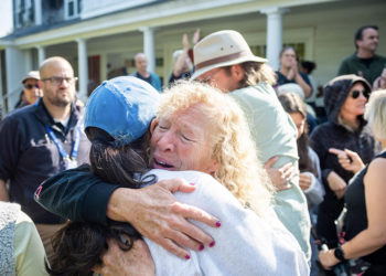 Vía Ray Ewing - The Vineyard Gazette