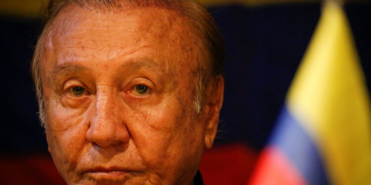 Colombian centre-right presidential candidate Rodolfo Hernandez pauses as he speaks during a news conference in Miami, Florida, U.S. June 9, 2022. REUTERS/Marco Bello