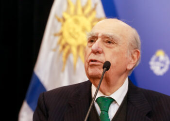 El expresidente de Uruguay Julio María Sanguinetti, en una fotografía de archivo. EFE/ Alex Gutiérrez Páez