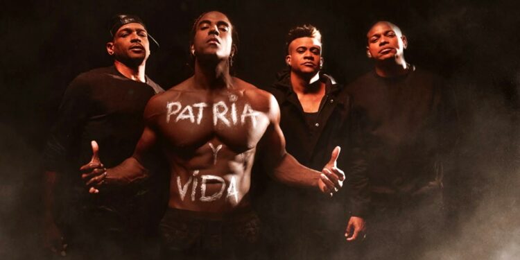 Captura de video donde se registró a los cantantes cubanos (i-d) El Funky, Yotuel y Randy Malcom y Alexander Delgado del dúo Gente de Zona, en el video musical de la canción "Patria y vida". EFE/Yotuel-Patria y Vida